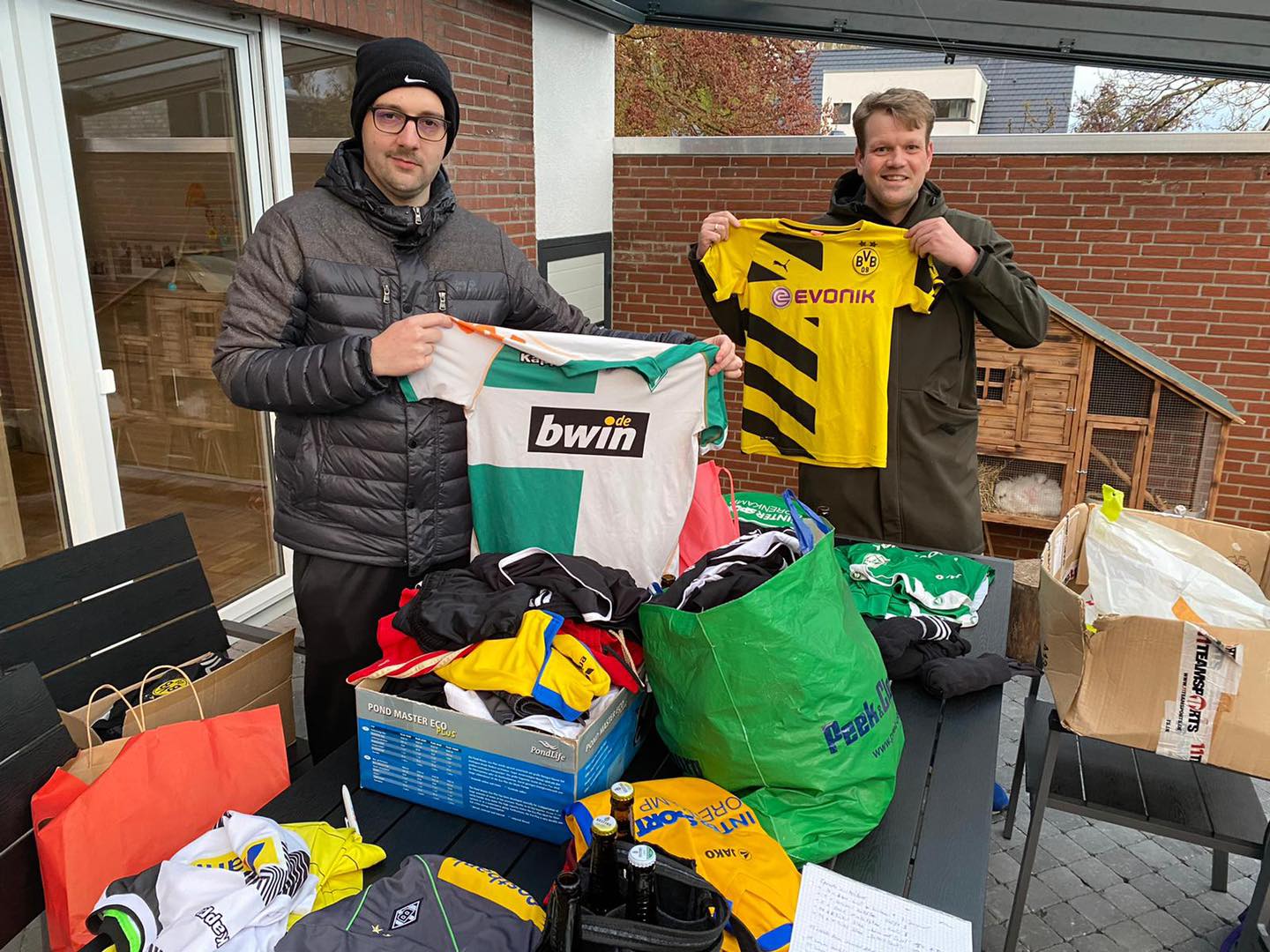 Trikot-Sammelaktion ein voller Erfolg